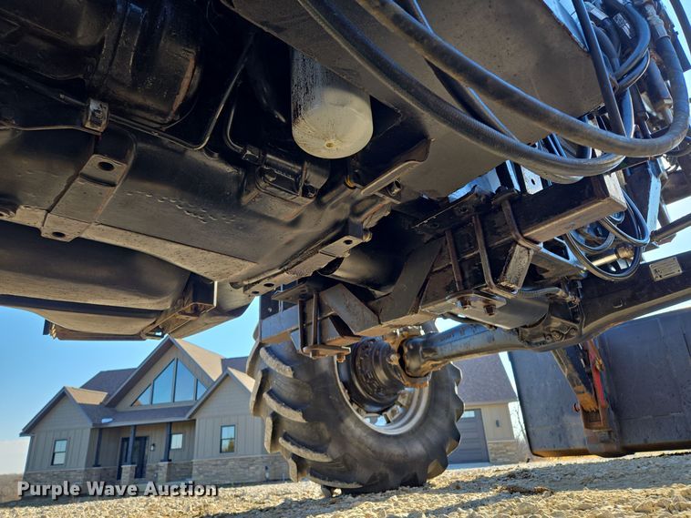 image for item EQ3921 1995 Case International  5240 MFWD tractor