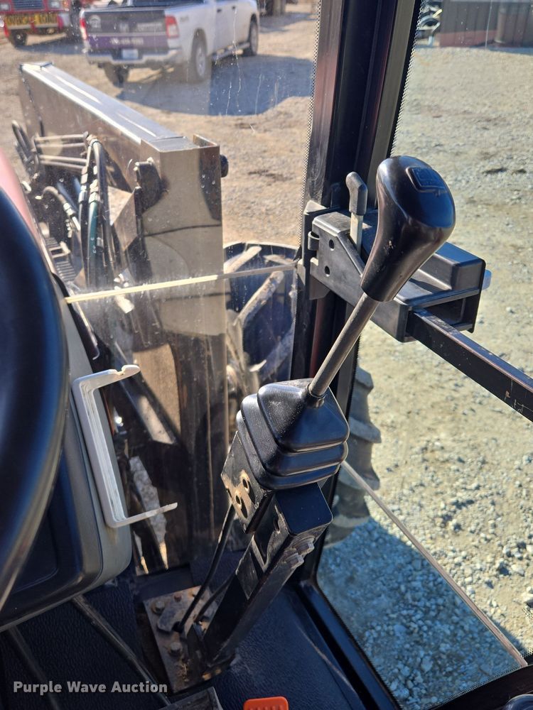 image for item EQ3921 1995 Case International  5240 MFWD tractor