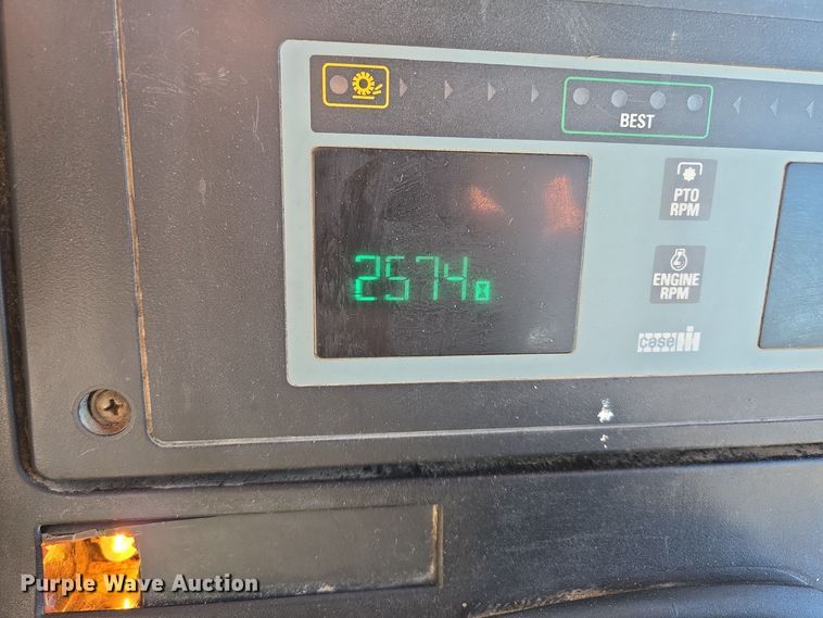 image for item EQ3921 1995 Case International  5240 MFWD tractor