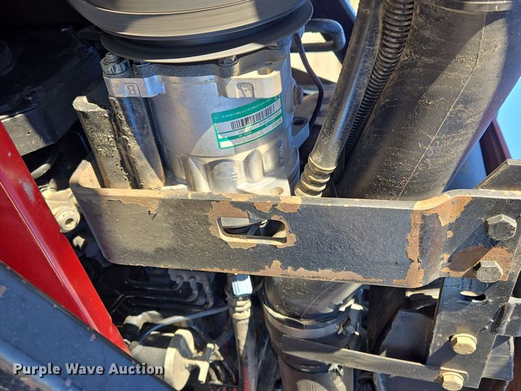 image for item EQ3921 1995 Case International  5240 MFWD tractor