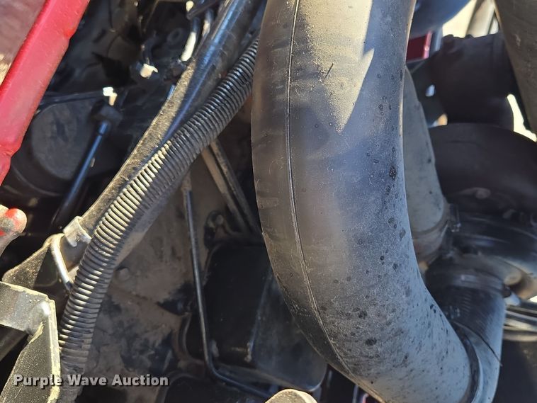 image for item EQ3921 1995 Case International  5240 MFWD tractor