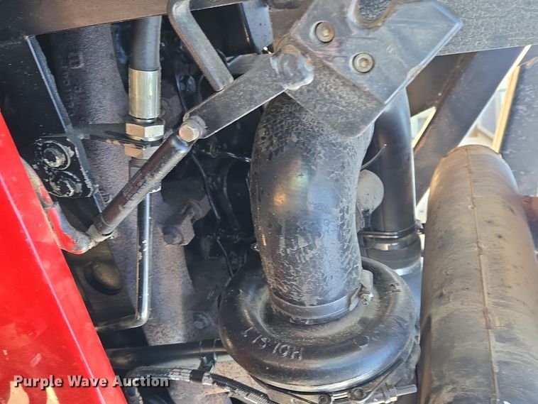 image for item EQ3921 1995 Case International  5240 MFWD tractor