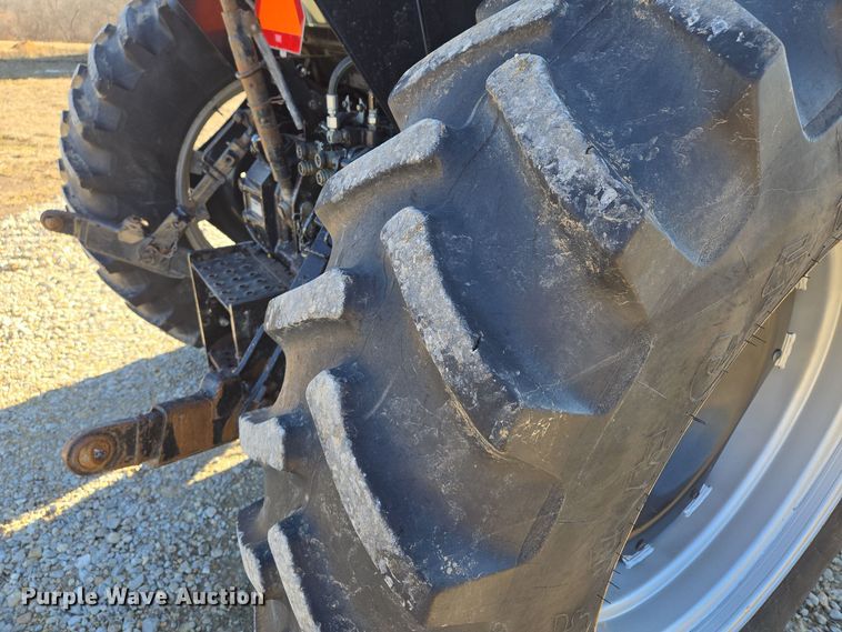 image for item EQ3921 1995 Case International  5240 MFWD tractor