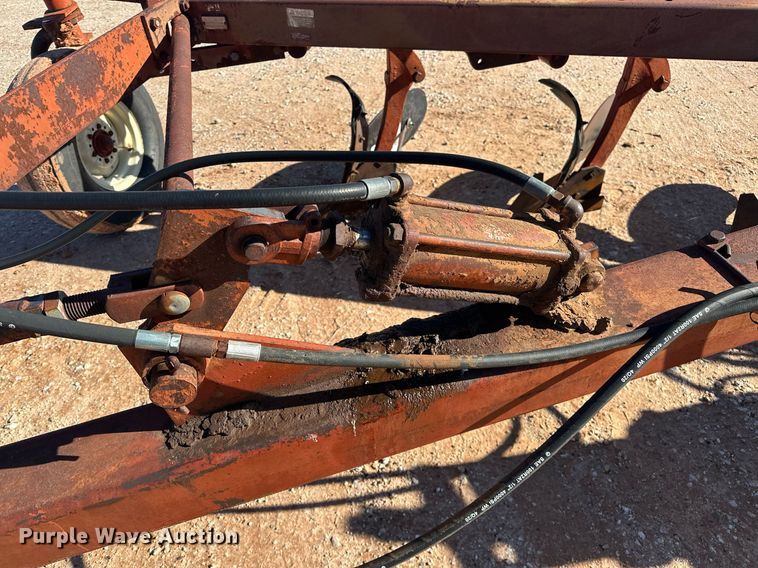 image for item ER4823 International ten bottom plow