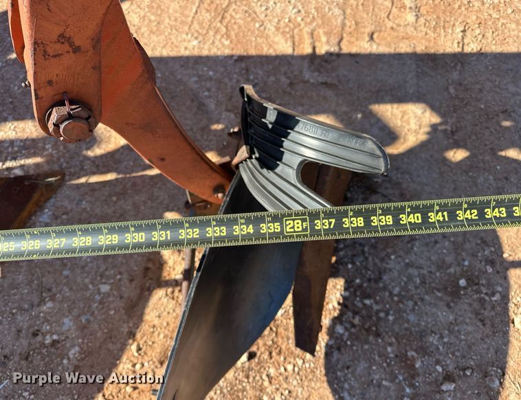 image for item ER4823 International ten bottom plow