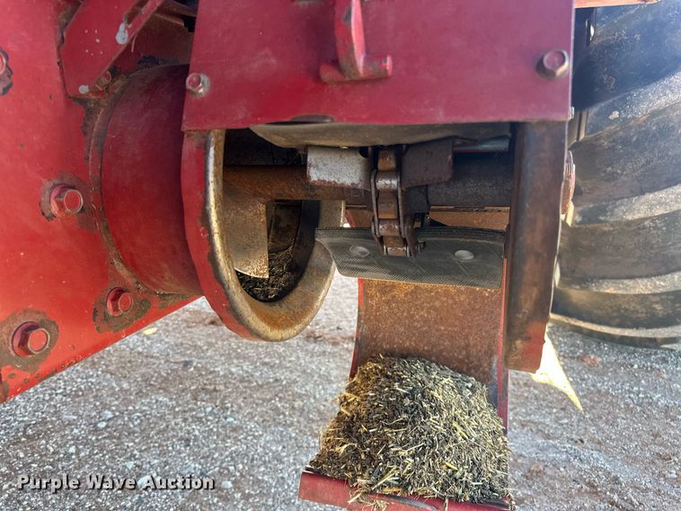 image for item ER4825 2002 Case IH Axial-Flow 2388 RWA combine