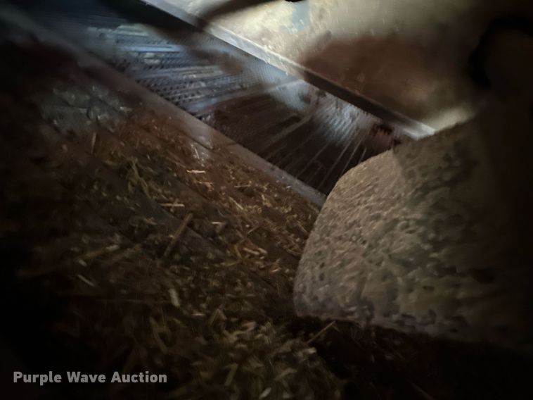 image for item ER4825 2002 Case IH Axial-Flow 2388 RWA combine