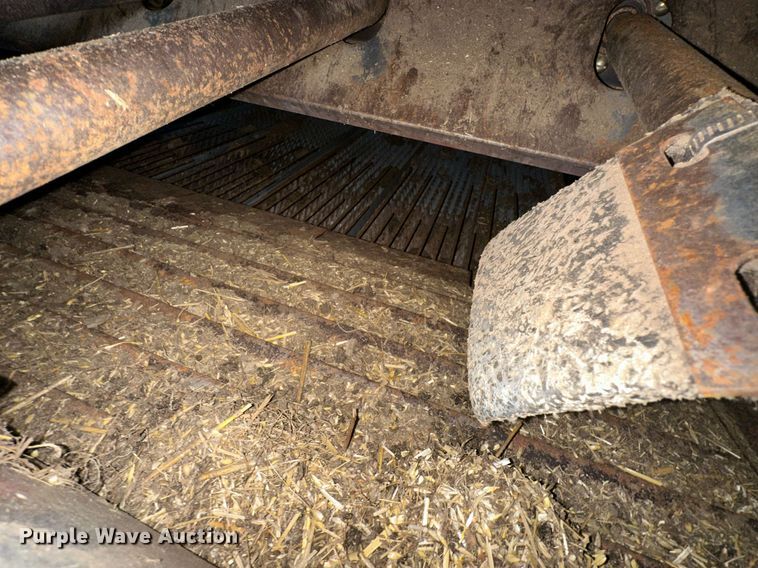 image for item ER4825 2002 Case IH Axial-Flow 2388 RWA combine