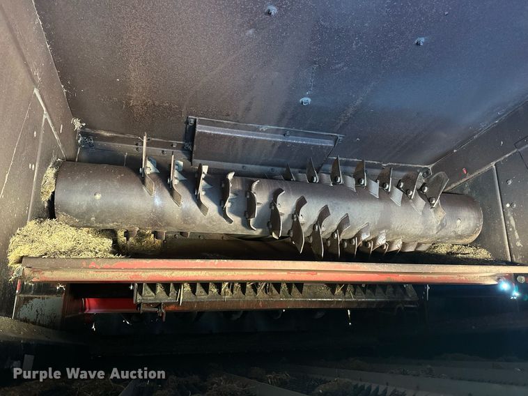 image for item ER4825 2002 Case IH Axial-Flow 2388 RWA combine