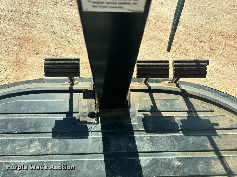 image for item ER4825 2002 Case IH Axial-Flow 2388 RWA combine