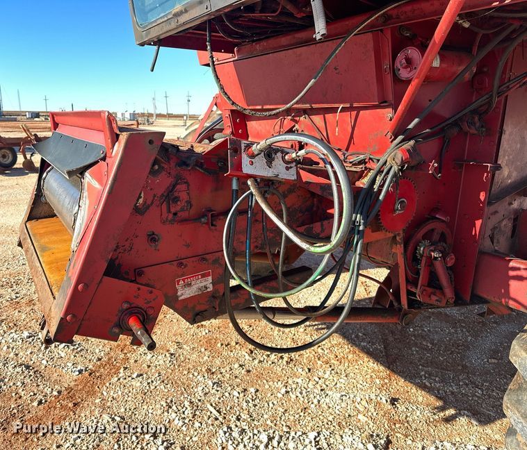 image for item ER4826 1992 Case IH Axial-Flow 1680 combine