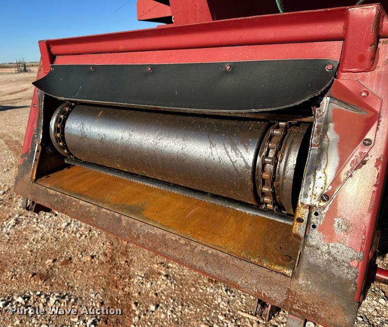 image for item ER4826 1992 Case IH Axial-Flow 1680 combine