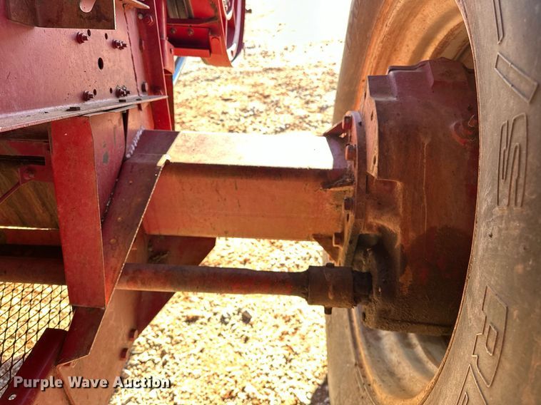 image for item ER4826 1992 Case IH Axial-Flow 1680 combine