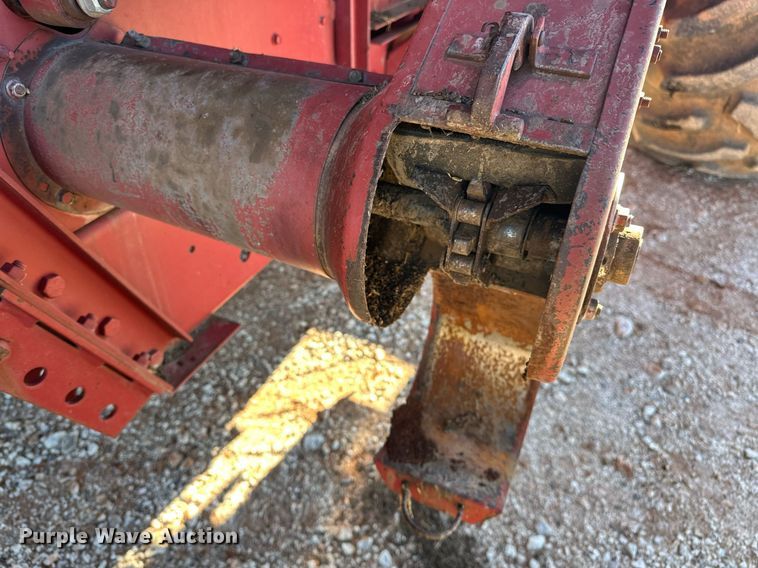 image for item ER4826 1992 Case IH Axial-Flow 1680 combine