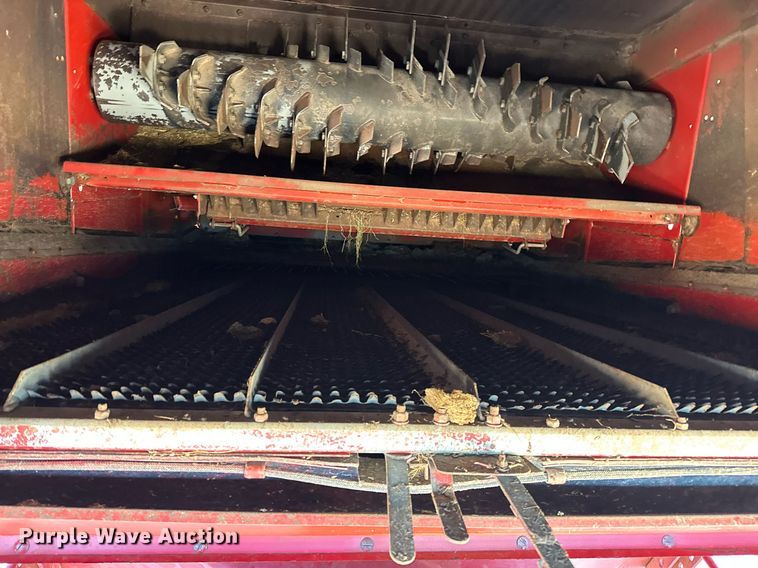 image for item ER4826 1992 Case IH Axial-Flow 1680 combine