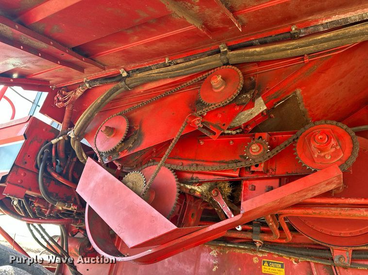 image for item ER4826 1992 Case IH Axial-Flow 1680 combine