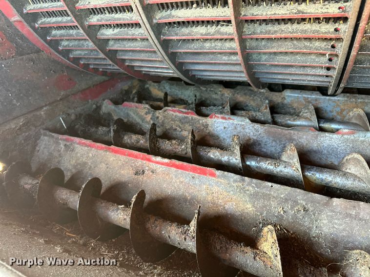 image for item ER4826 1992 Case IH Axial-Flow 1680 combine