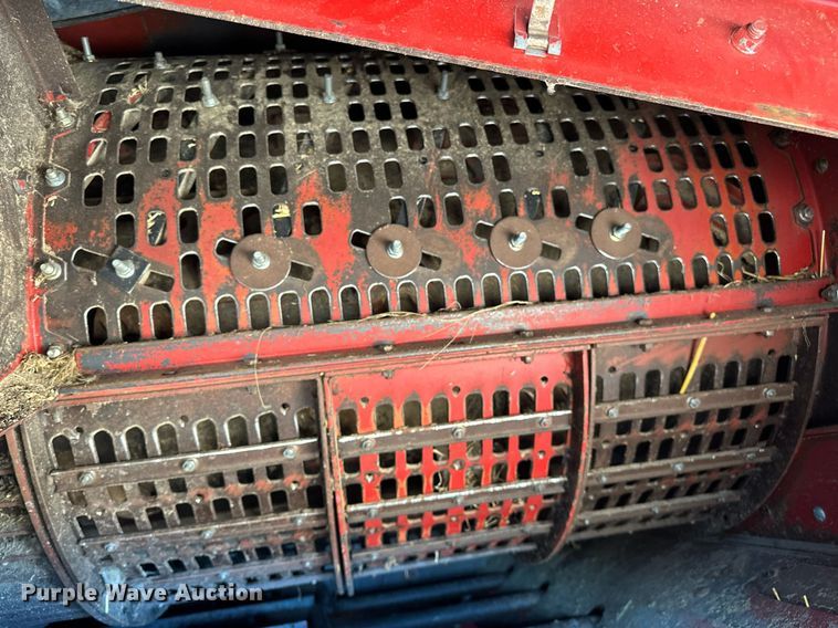 image for item ER4826 1992 Case IH Axial-Flow 1680 combine