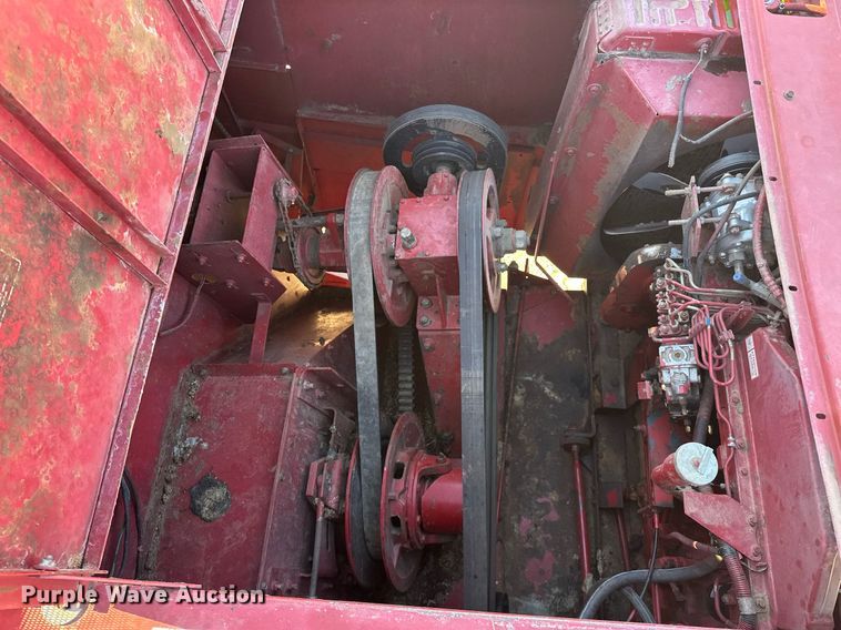 image for item ER4826 1992 Case IH Axial-Flow 1680 combine