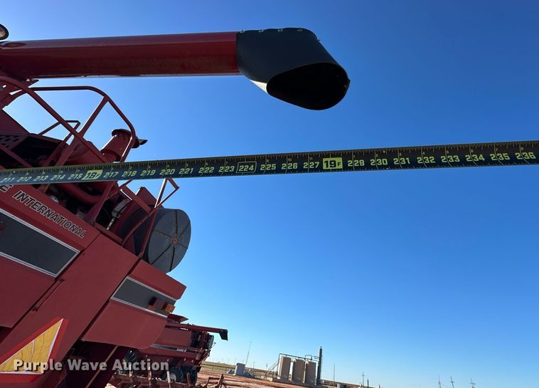 image for item ER4826 1992 Case IH Axial-Flow 1680 combine