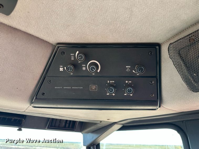 image for item ER4826 1992 Case IH Axial-Flow 1680 combine