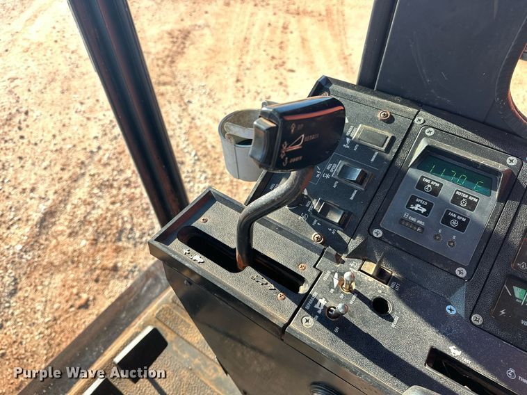 image for item ER4826 1992 Case IH Axial-Flow 1680 combine