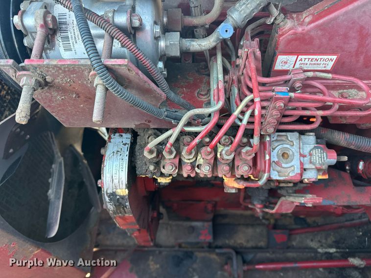 image for item ER4826 1992 Case IH Axial-Flow 1680 combine