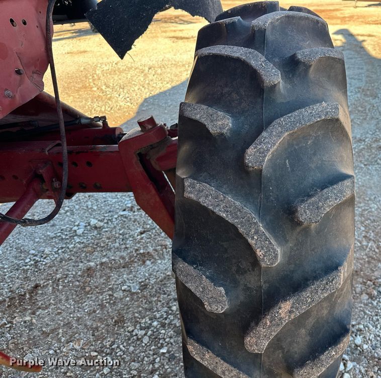 image for item ER4826 1992 Case IH Axial-Flow 1680 combine