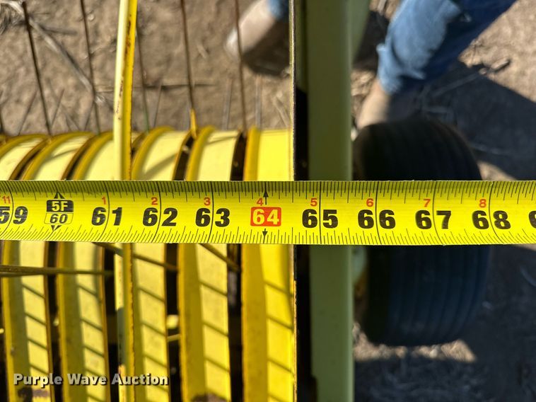 image for item ER8692 1991 John Deere 348 small square baler