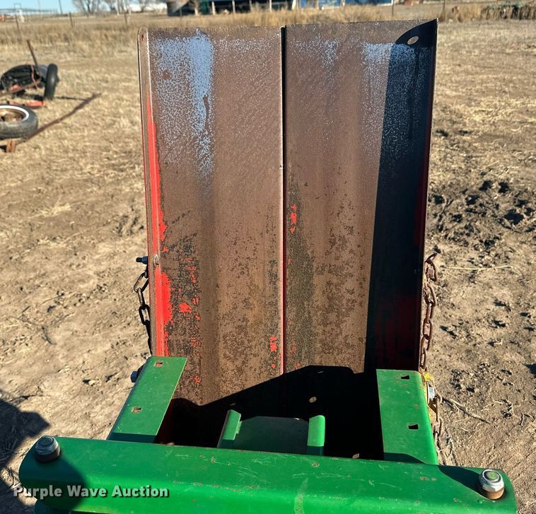 image for item ER8692 1991 John Deere 348 small square baler