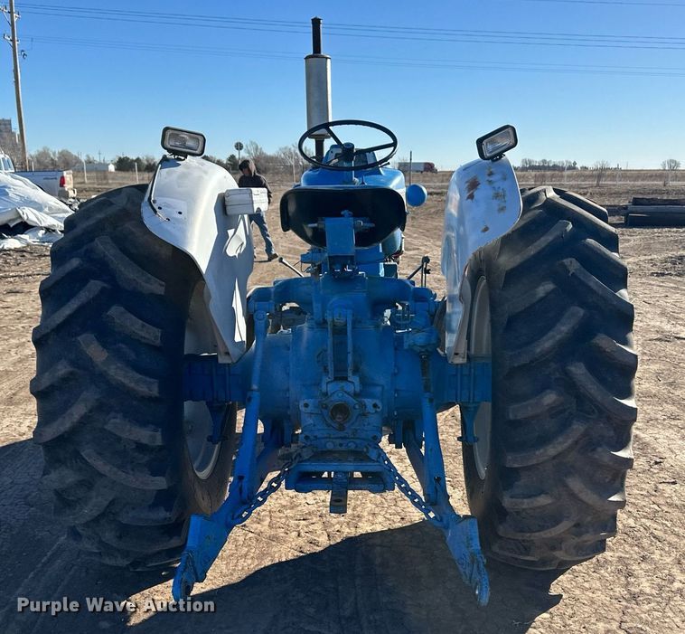 image for item ER8693 1966 Ford 5000 tractor