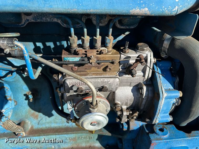 image for item ER8693 1966 Ford 5000 tractor