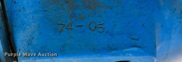 image for item ER8693 1966 Ford 5000 tractor