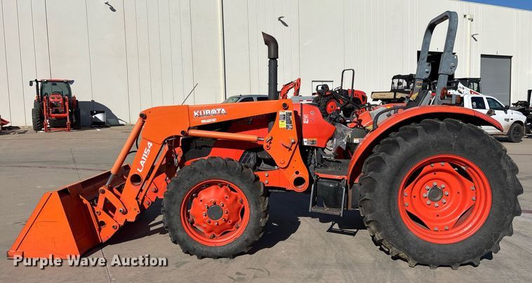 image for item EY9863 Kubota M7060D MFWD tractor