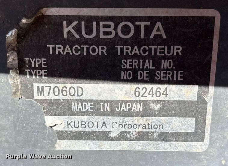 image for item EY9863 Kubota M7060D MFWD tractor
