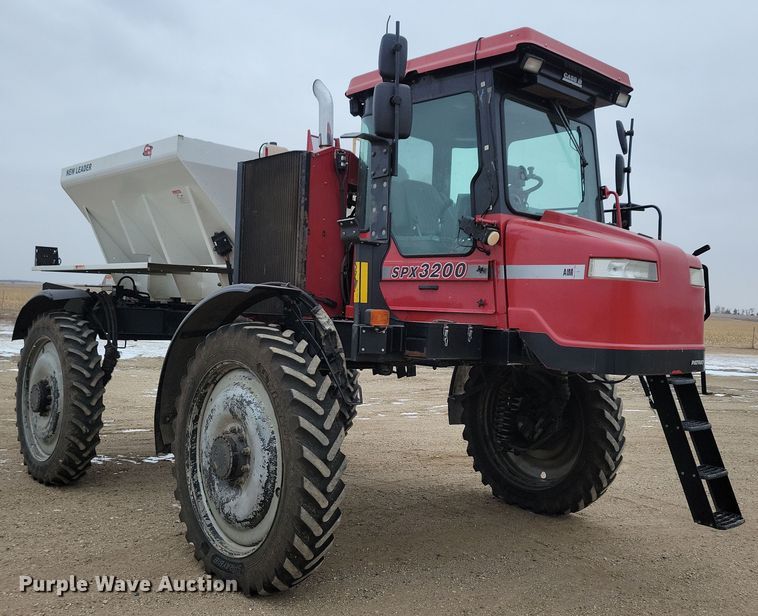 image for item NB9794 2004 Case Patriot SPX3200 spreader