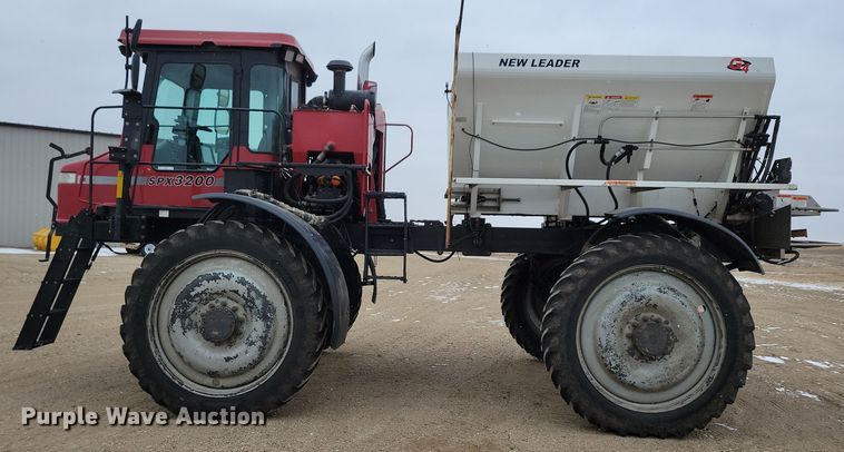 image for item NB9794 2004 Case Patriot SPX3200 spreader