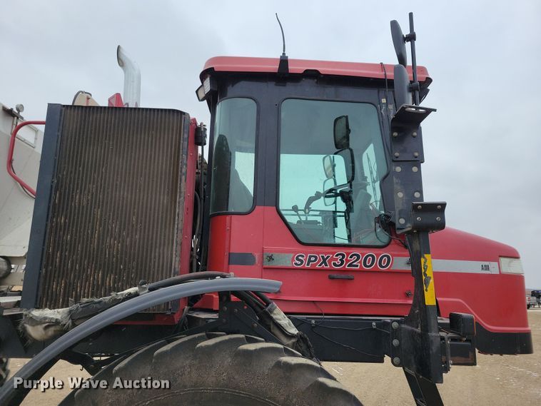 image for item NB9794 2004 Case Patriot SPX3200 spreader