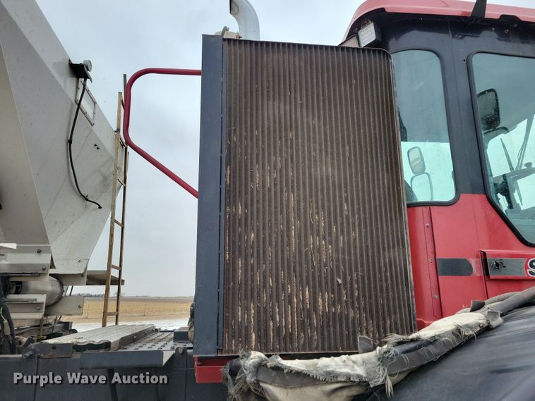 image for item NB9794 2004 Case Patriot SPX3200 spreader