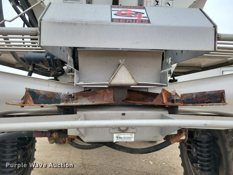 image for item NB9794 2004 Case Patriot SPX3200 spreader