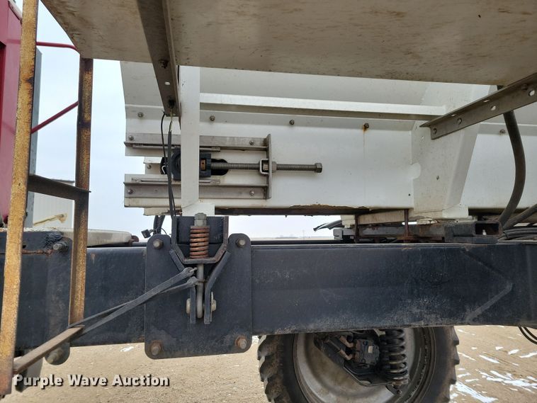 image for item NB9794 2004 Case Patriot SPX3200 spreader