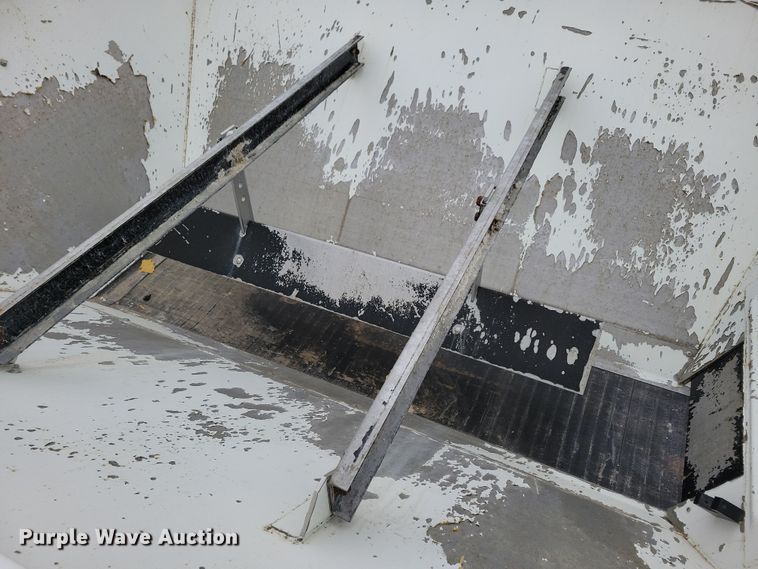 image for item NB9794 2004 Case Patriot SPX3200 spreader