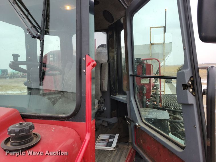 image for item NB9794 2004 Case Patriot SPX3200 spreader