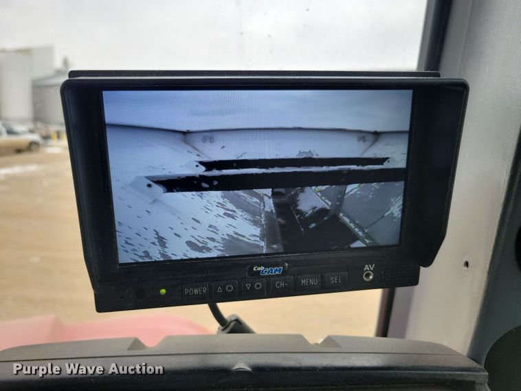 image for item NB9794 2004 Case Patriot SPX3200 spreader