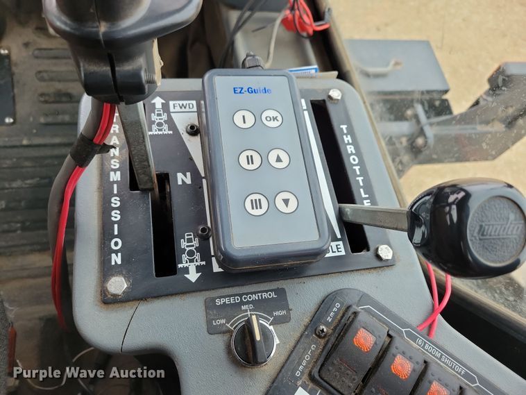 image for item NB9794 2004 Case Patriot SPX3200 spreader