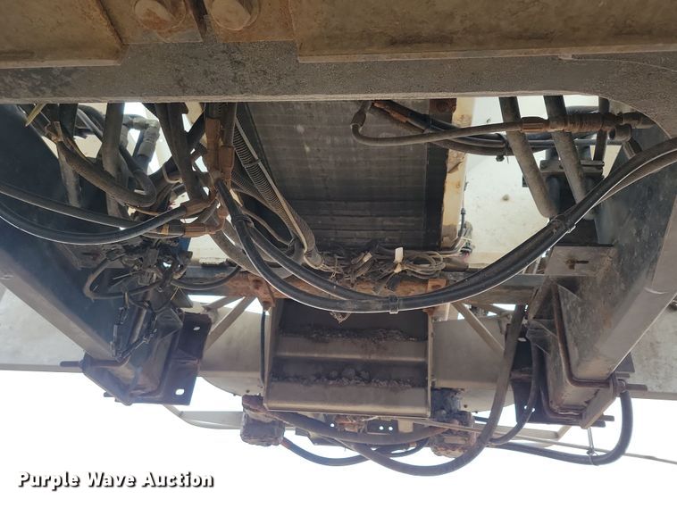 image for item NB9794 2004 Case Patriot SPX3200 spreader