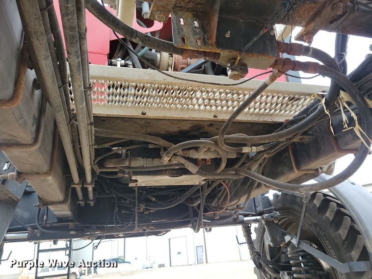 image for item NB9794 2004 Case Patriot SPX3200 spreader