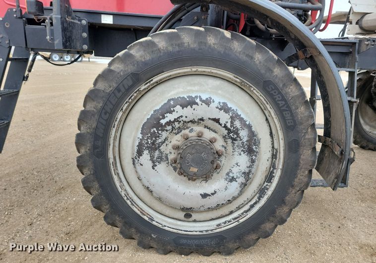 image for item NB9794 2004 Case Patriot SPX3200 spreader