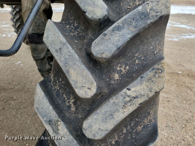 image for item NB9794 2004 Case Patriot SPX3200 spreader