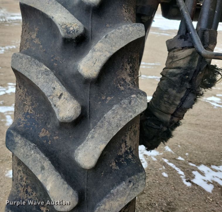 image for item NB9794 2004 Case Patriot SPX3200 spreader